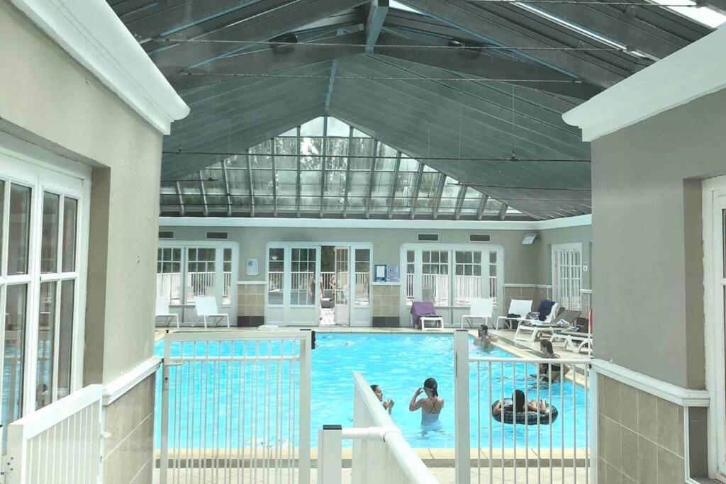 Appartement 2 Chambres Couleur Dune, Piscine, Parking Gratuit Le Touquet Экстерьер фото
